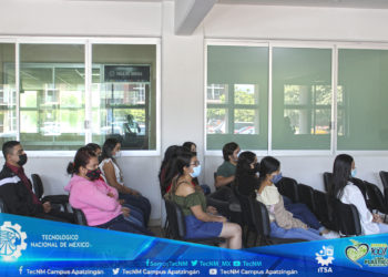 Estudiantes de Ing. Bioquímica visitaron el Departamento de Medio Ambiente y Energía del Centro de Investigación y Materiales Avanzados, S. C.