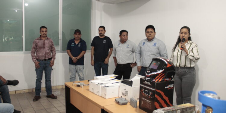 TECNM CAMPUS APATZINGÁN ENTREGA EQUIPO ESPECIALIZADO PARA INGENIERÍA CIVILApatzingán, Michoacán; 10 de febrero de 2025.